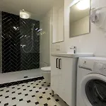 Aparthotel Avantgarde 4*