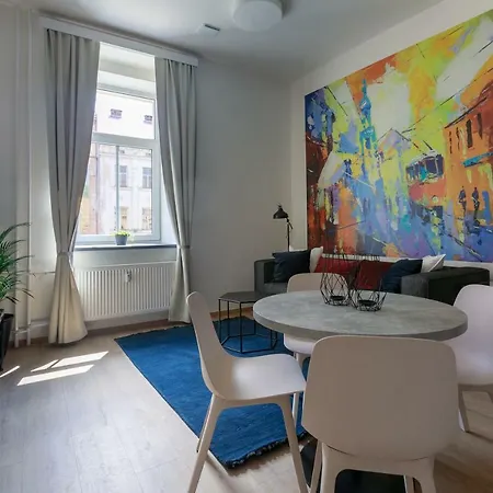 Aparthotel Avantgarde 4*